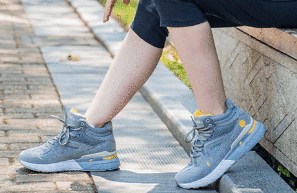 Weiße Turnschuhe für Damen – Die stilvollsten Modelle 2025