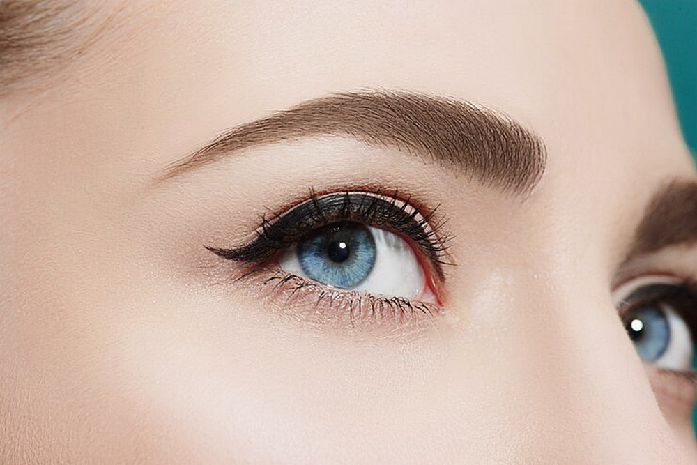 Who’s a Good Candidate for Eyebrow Restoration Surgery