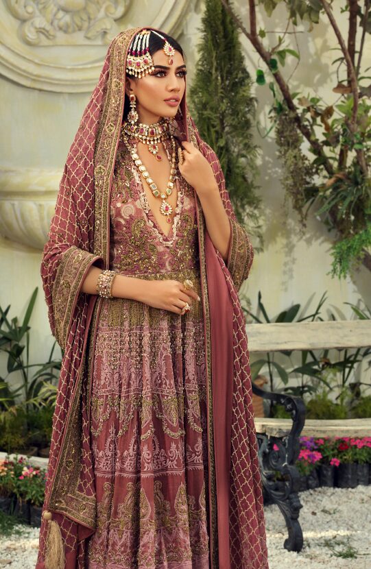 Designer_bridal_gown_design_from_Pakistan