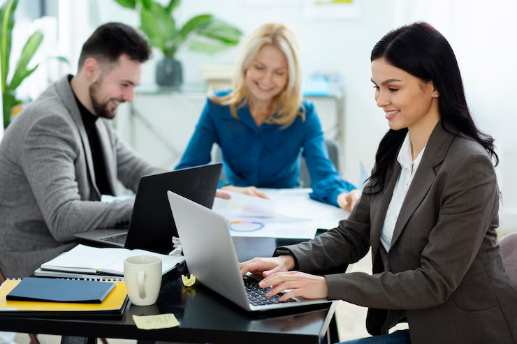 Why Every Entrepreneur Needs an Estate Planning Lawyer and Business Formation Services