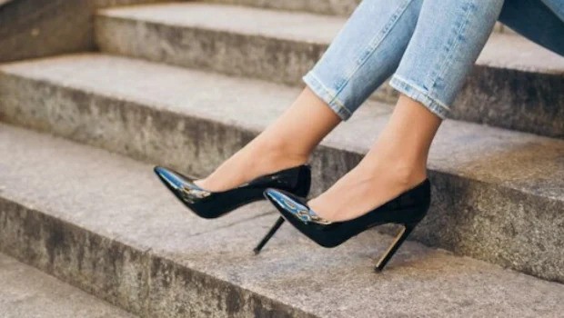 Combining Comfort and Style in Modern Footwear Design