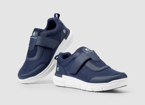 Comfortable and Stylish: Best Sneakers for Men with Wide Feet