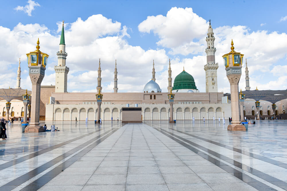 Ultimate Guide to Umrah Packages from the UK
