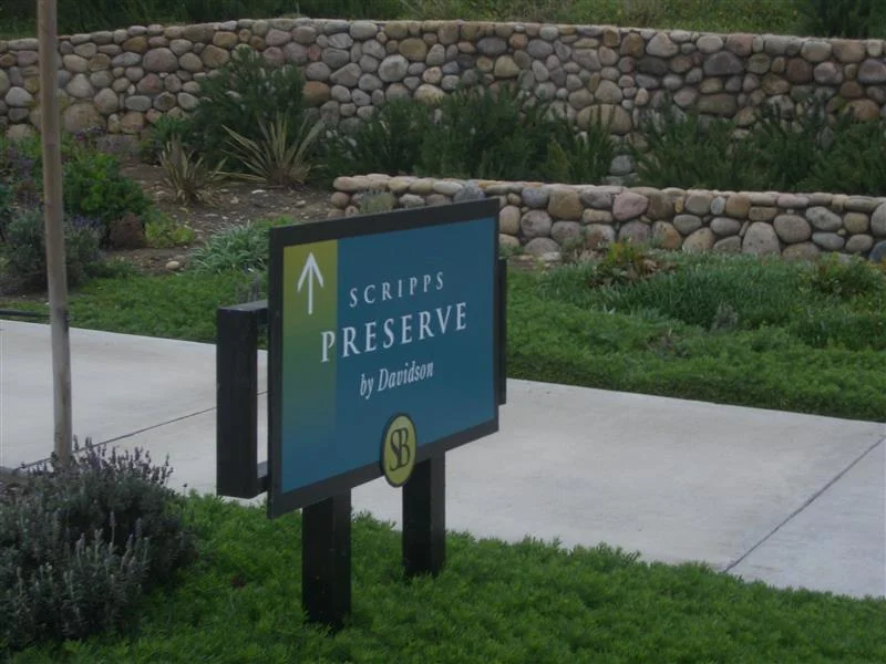 How Wayfinding Signs Improve Customer Experience for Portland Businesses