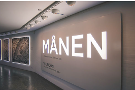 Why Lobby Signage Matters for Business Growth in Panama City Beach’s Competitive Market