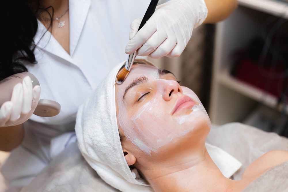 What Age Is Best to Start Chemical Peel Treatments?