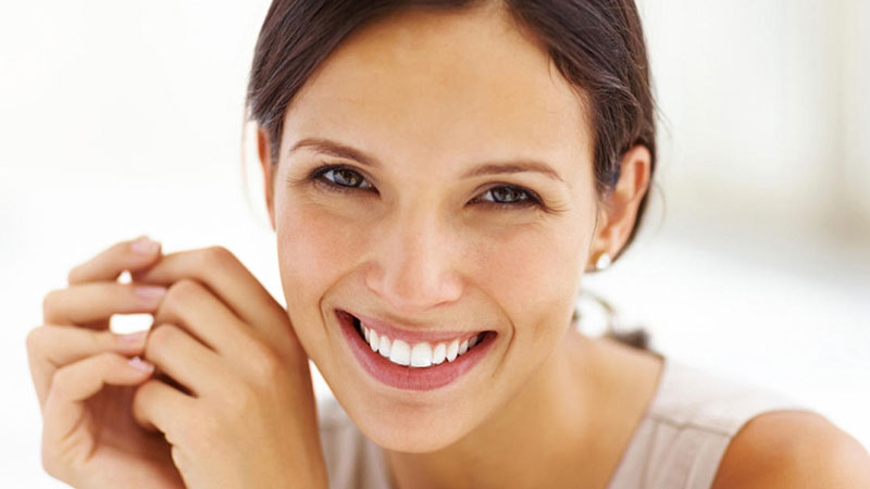 How to Reduce Sensitivity After Teeth Whitening