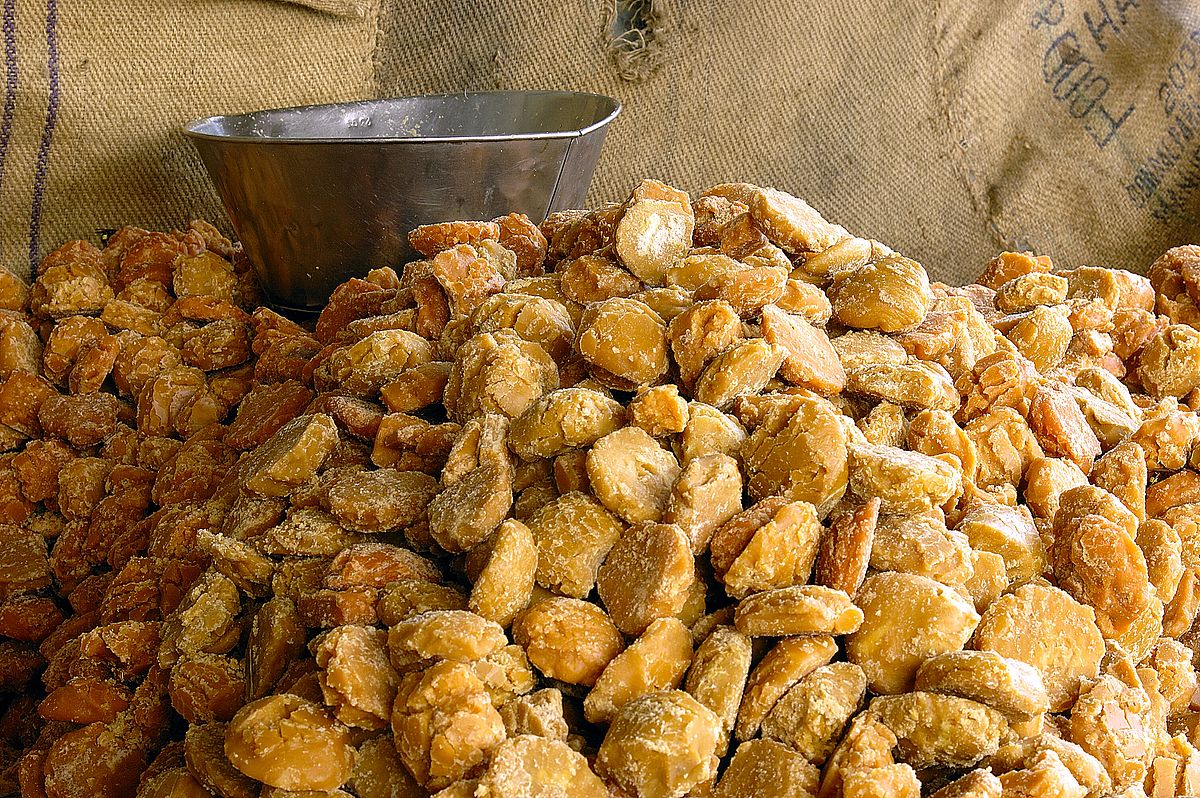 Sugar & Jaggery Suppliers