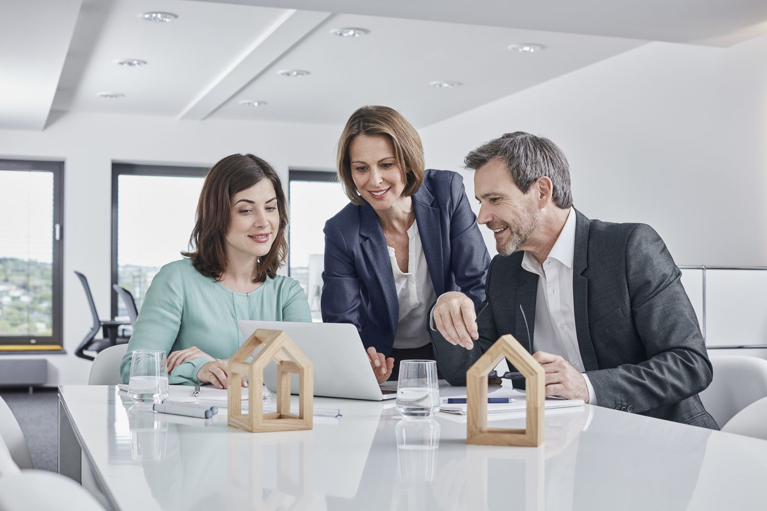 Real Estate Agent