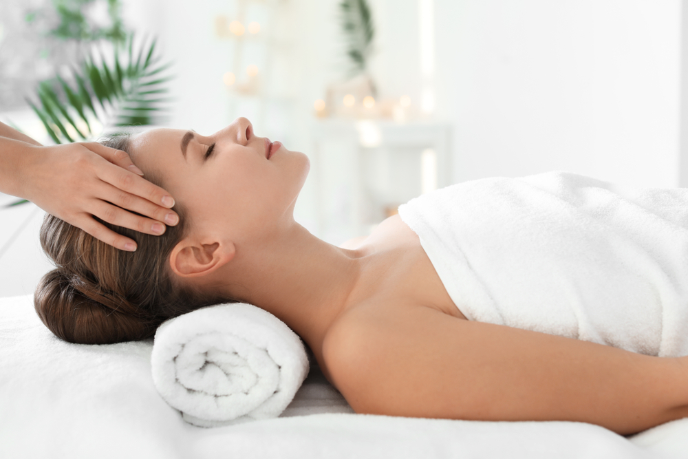 How Venus Legacy Helps You Look Younger Without Surgery