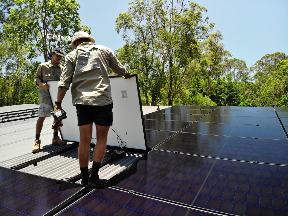 Why Solar Micro Inverters Maximise Energy Savings for Gold Coast Homes
