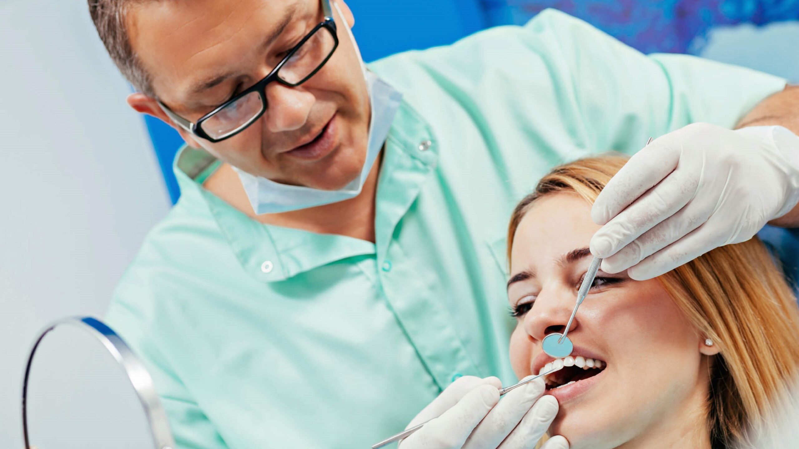 Why Teens Benefit Most from Visiting Orthodontists