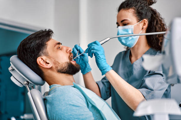 How Riyadh Residents Can Navigate Dental Implants Expenses