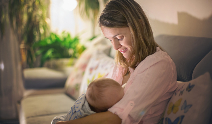 Is a Nurse for Newborns at Home Available 24 Hours?